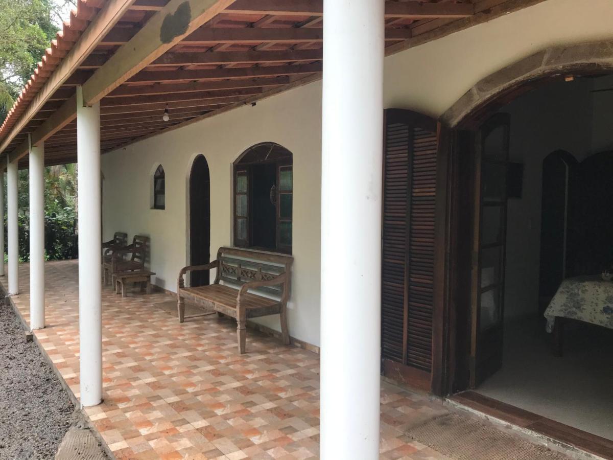 Suites Proximo Ao Rio Jaguareguava Em Bertioga Exterior foto