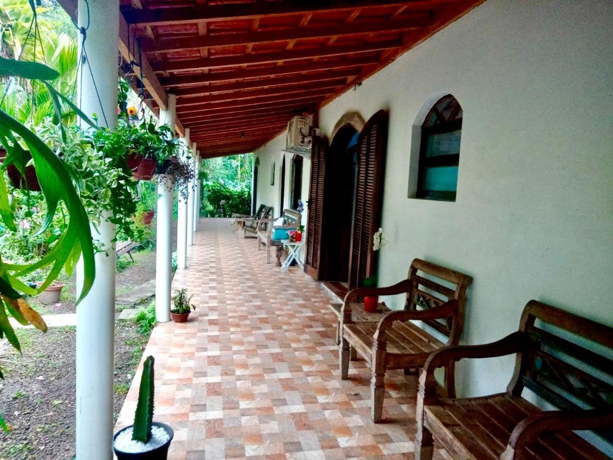 Suites Proximo Ao Rio Jaguareguava Em Bertioga Exterior foto